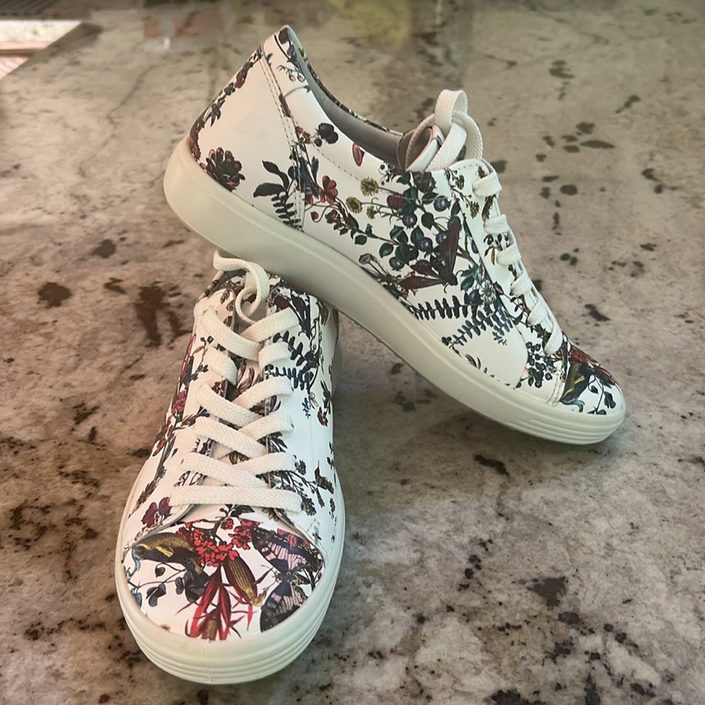 NWOT ECCO Kristjana Williams  Floral Print Leather  Sneakers  Sz 7.5 Women Shoes